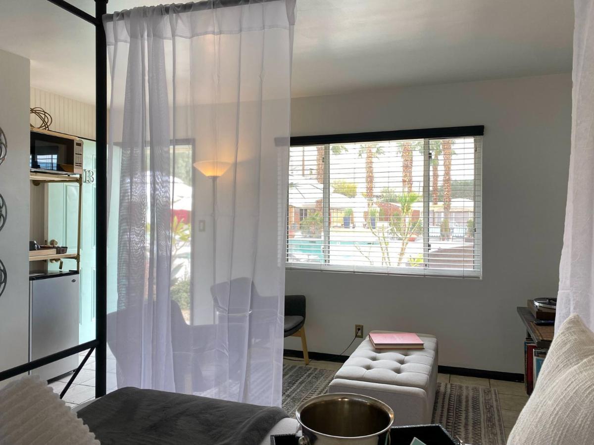 The O Spa + Resort, Adults Only Desert Hot Springs Eksteriør bilde